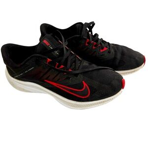 Nike Men’s Quest 3 Running Shoes University Red Black Size 7.5 Fair Condition